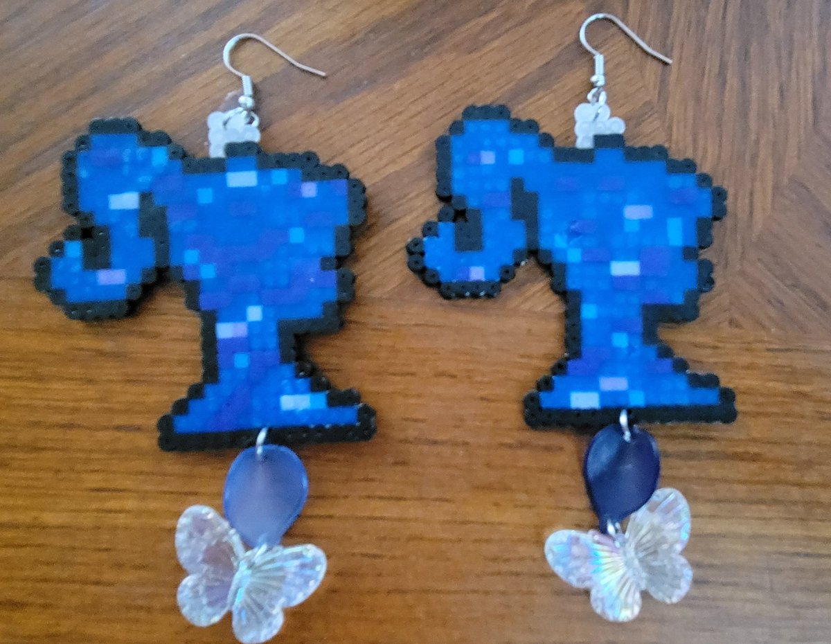 Finished product. I love them so much! I wanted barbie themed earrings because the movie is coming out soon :)

#Barbie #perler #DIYearrings