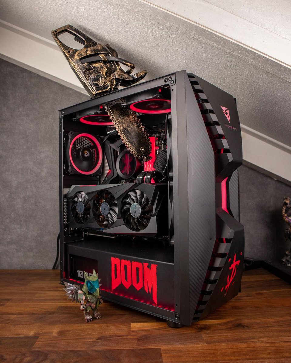 AORUS_ZA's tweet photo. 👿 RIP AND TEAR ❗ 😈
#aorus #gigabyte #pc #pcbuild #desktoppc #pcsetup #gamingpc #pcgaming #rgb #rgbled #rgbpc #gaming #gamingsetups #gamingstation #gaminglife #setupnation #setup #setupinspiration #setuptour #setupgamer #setups #pcgamers #gamingroom #doom @DOOM
📸 @rgb_ftw https://t.co/vNY3FY0JAU