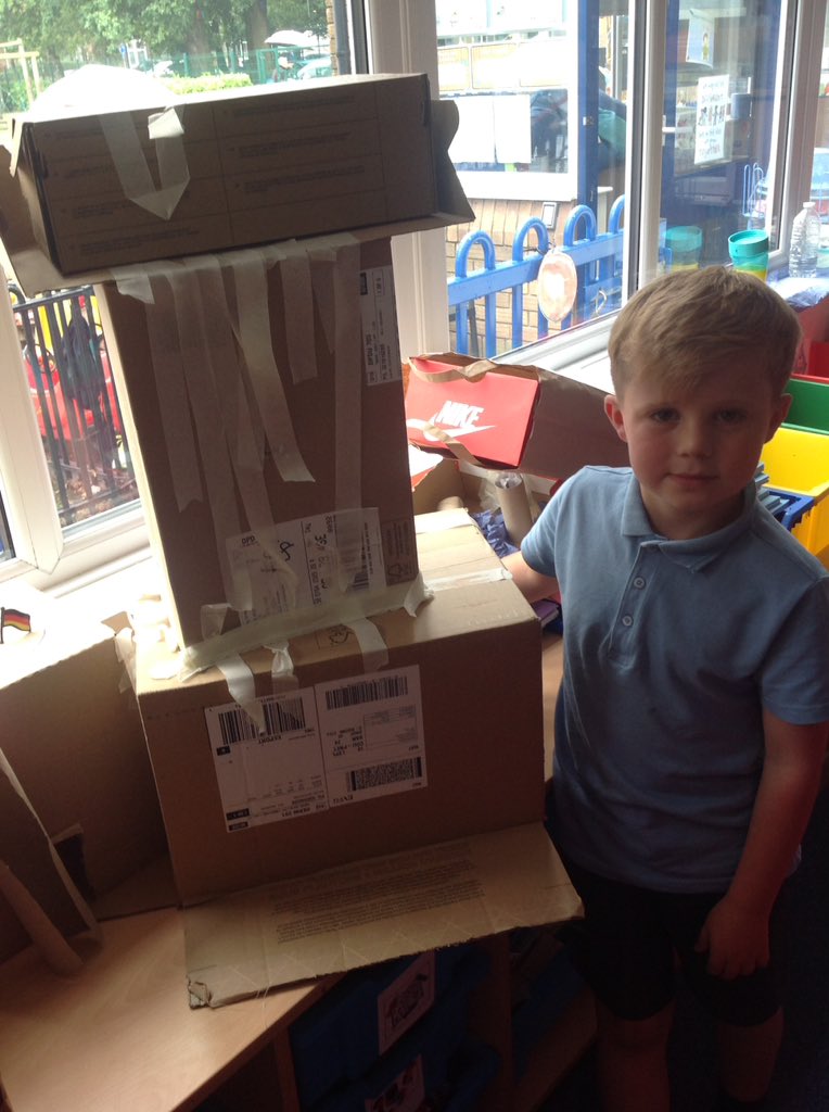 Class6JP's tweet photo. Here are the crayon forts ready to welcome the crayons 🖍 back home! https://t.co/nS21s0ZKIb