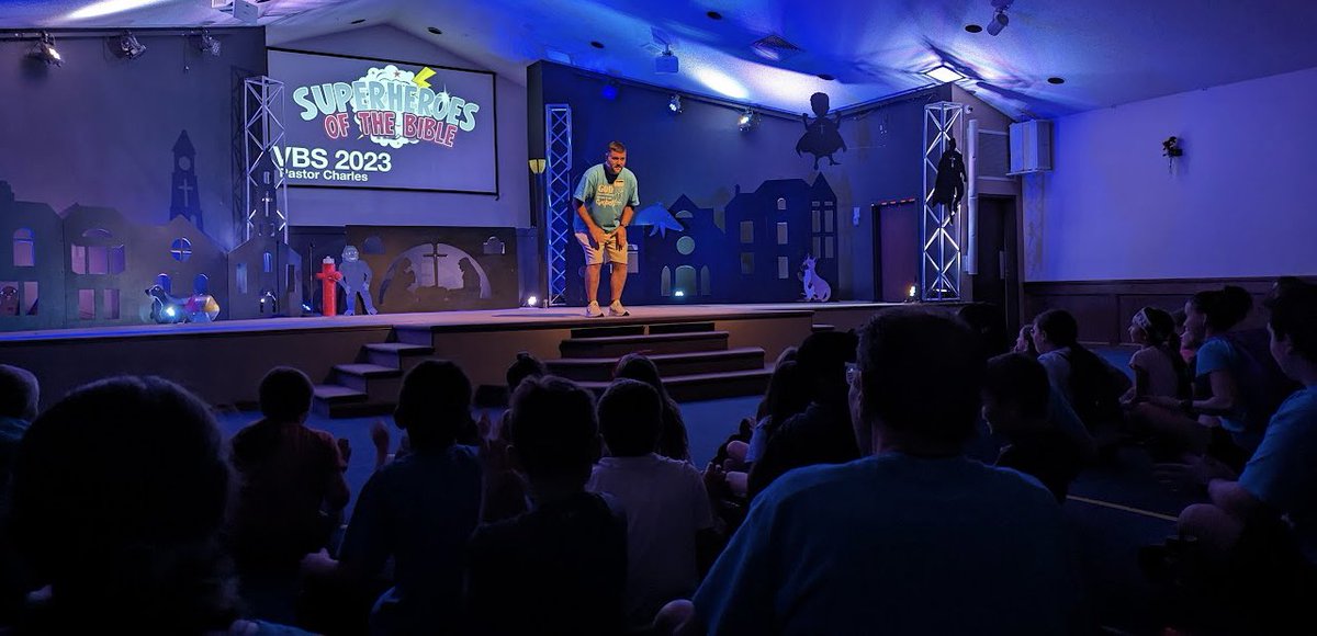 charlesjones24's tweet photo. After 18 years of serving here as the Worship Pastor, Associate Pastor and Lead Pastor, today I move on. Best of all, got to finish teaching kids about Jesus at VBS. Thank you @kenmorealliance! Go make Disciples! https://t.co/gjZSGW95BO