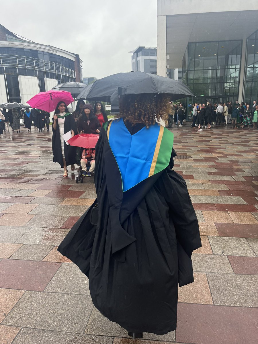 The rain couldn’t dampen a fantastic graduation day at GCU, so proud to work with the most amazing team, congratulations to everyone graduating @Helenakelly73 @She_Cam1 @nappgcu @classof23 @GCUNursing