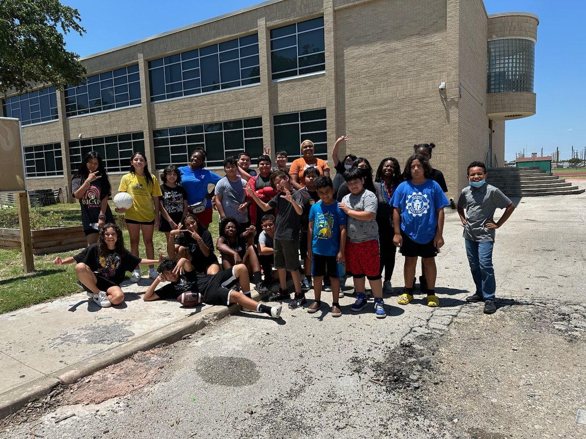 Extended Day, SAISD (@saisdextlearn) on Twitter photo 🌞📚✨ Thank you, familia, for joining us on our summer learning adventures! Wishing you a safe and restful summer break. See you soon for more exciting learning adventures! 💡🔬🚀  #SAISDfamilia #SummerLearning 🌞📚✨ Thank you, familia, for joining us on our summer learning adventures! Wishing you a safe and restful summer break. See you soon for more exciting learning adventures! 💡🔬🚀  #SAISDfamilia #SummerLearning