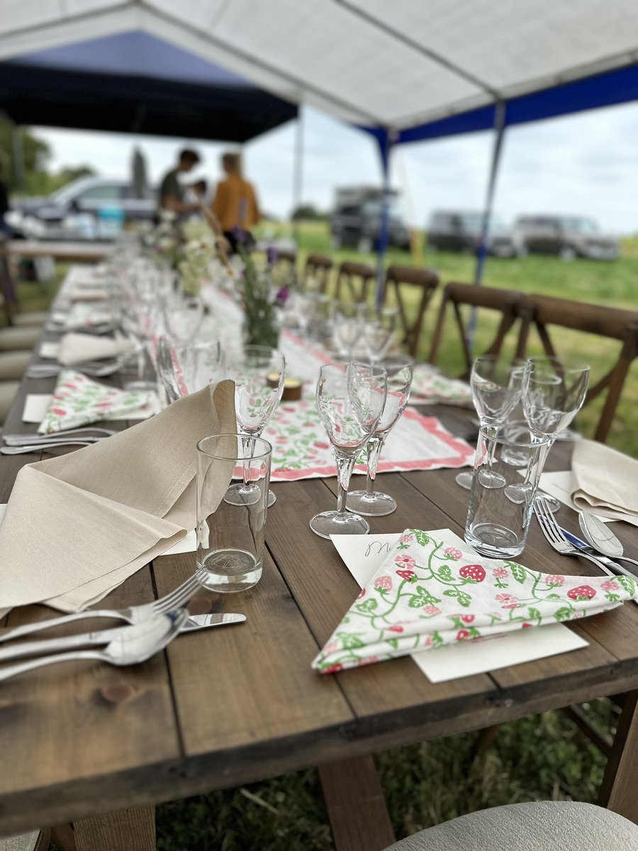 OldHallFm's tweet photo. What a week. @Groundswellaguk was fabulous as always, and today @tomaikens cooked lunch for guests in our vineyard! Fabulous to spend the day talking to folks about the huge benefits of @PastureForLife and #agroecology as well as our #cowwithcalf dairy. https://t.co/g4oVUKcHO5