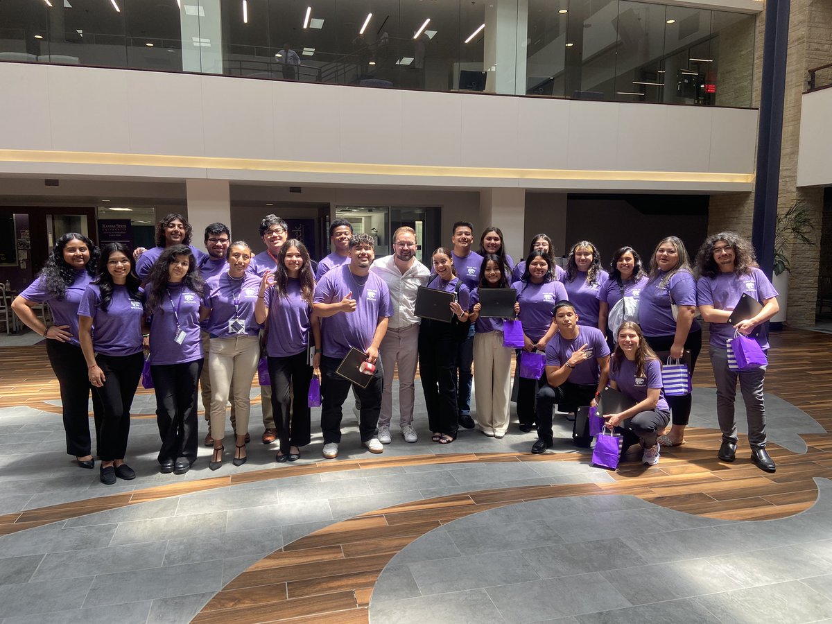 TopAce15's tweet image. MAPS 2023 🌻💜 #ProjectIMPACT