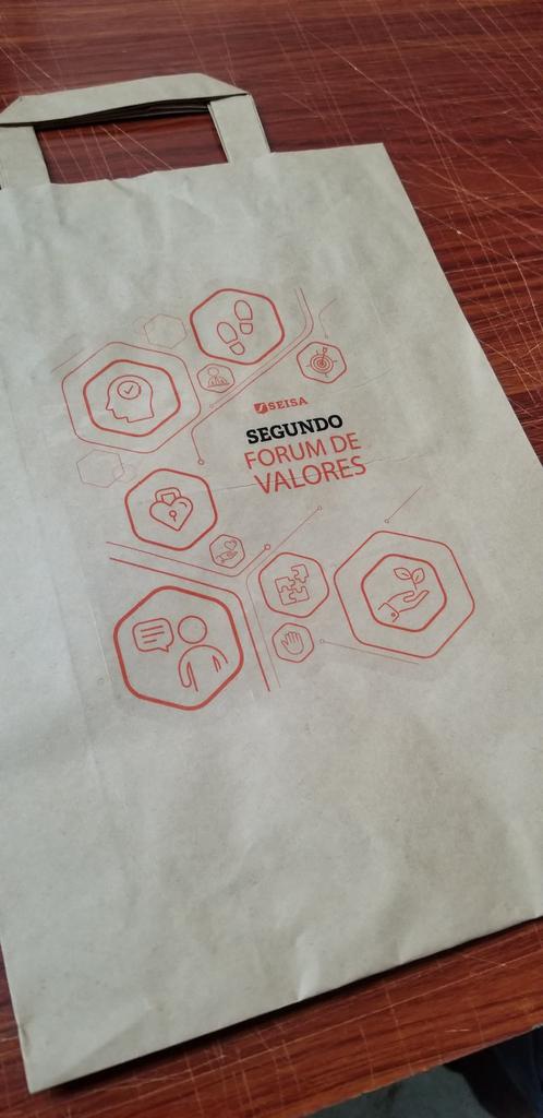 SEISACuba's tweet photo. Seguimos con nuestros preparativos para el II Fórum de Valores el 4/7 🍀. Aunque por cuestiones organizativas fue pospuesto, la buena noticia es que están a tiempo de participar.  Pueden enviar trabajos hasta el lunes 3/7 💪🏻❤️🇨🇺... 
#SEISA #VamosPorMás #Cuba #Che https://t.co/JUP6KWNi8R