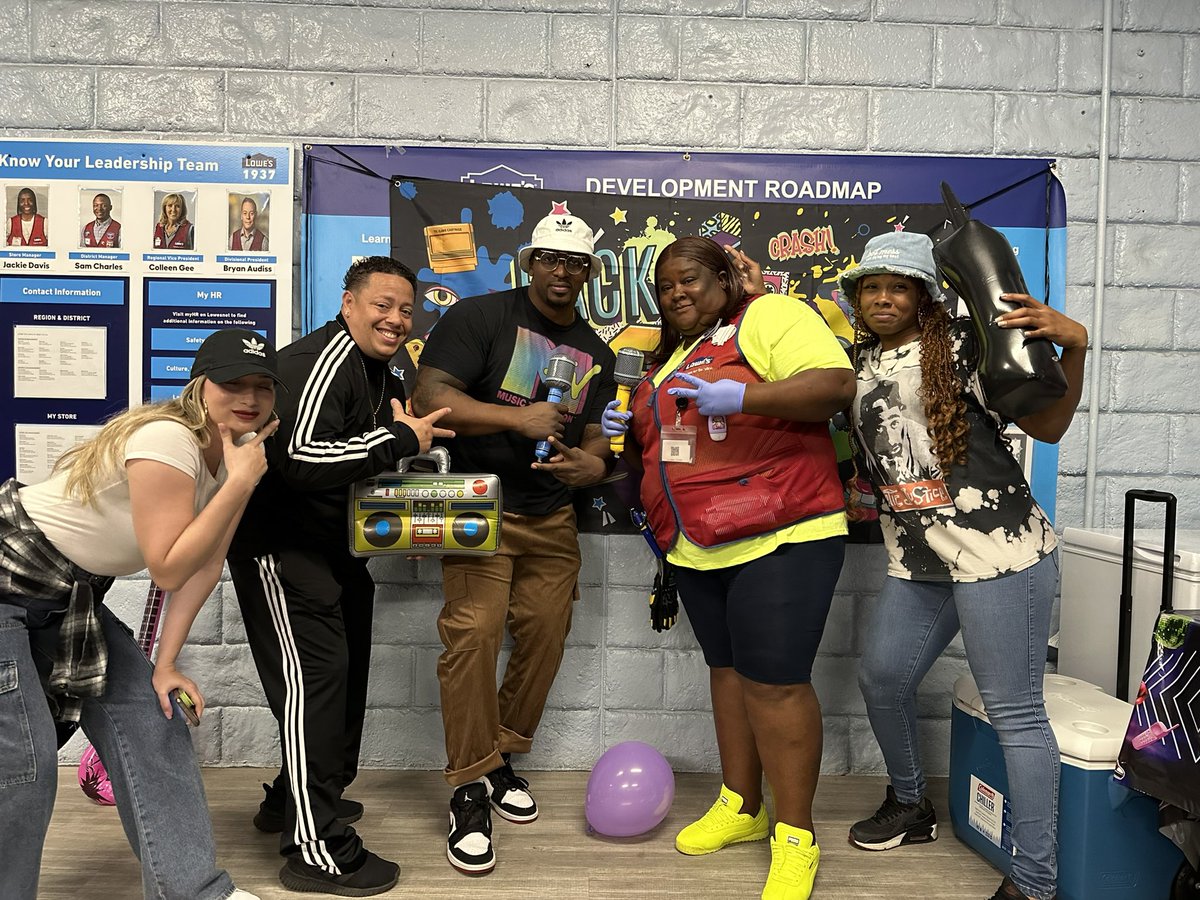 Jackie Davis tweet media