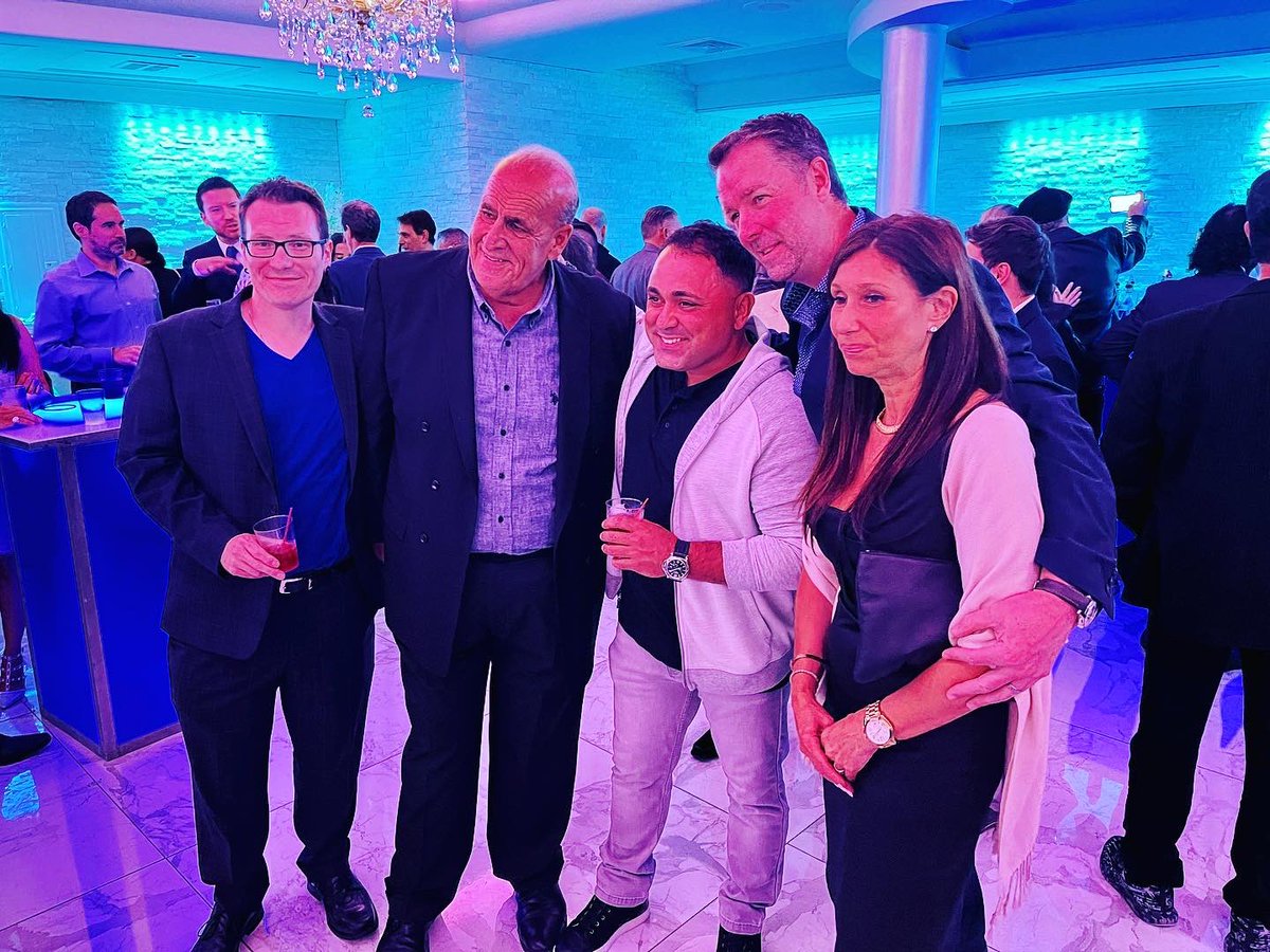 RealJoeCausi's tweet photo. Amazing Time last night at the Red Carpet Premiere of Gravesend 2 only on Amazon Prime! So much fun with so many friends and celebrities! All I can say is your gonna love Season 2!!!!! #gravesend2 #gravesendseries https://t.co/gRtjYIAlwe