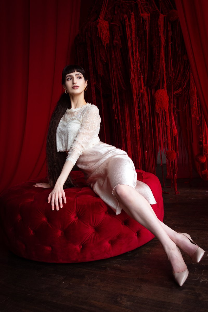 SarahFreia's tweet photo. Vampy!   (📸 Instant Tofu Photography) https://t.co/3D2mfdOJk9