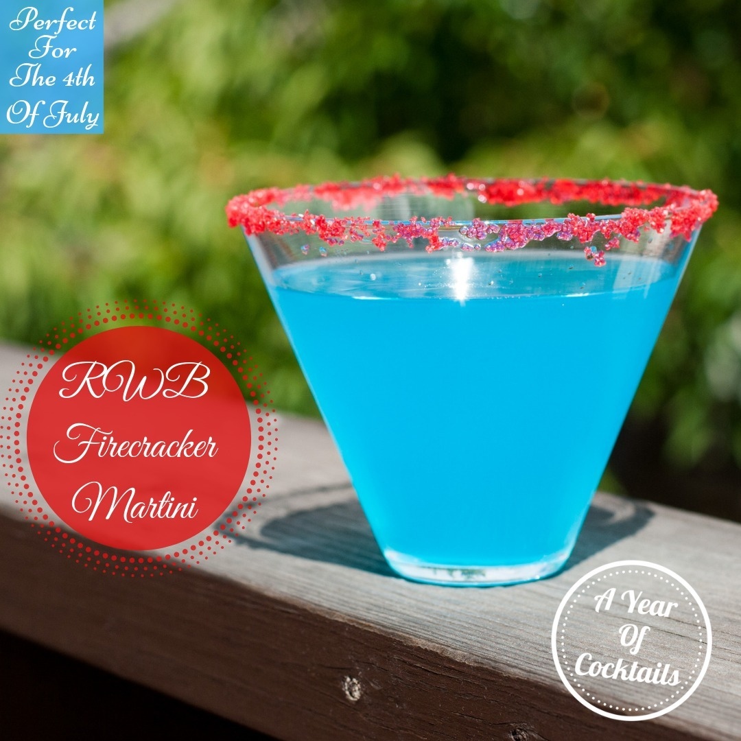 Ever tried Red, White &amp; Berry vodka? Now's your chance to try it &amp; be patriotic all in one #cocktail! Win-Win! Cheers to a refreshingly blue cocktail!

ayearofcocktails.com/2019/06/rwb-fi…

#cocktails #alcohol #recipe #yum #july #fourthofjuly #patriotic #USA #America #vodka #lemonade