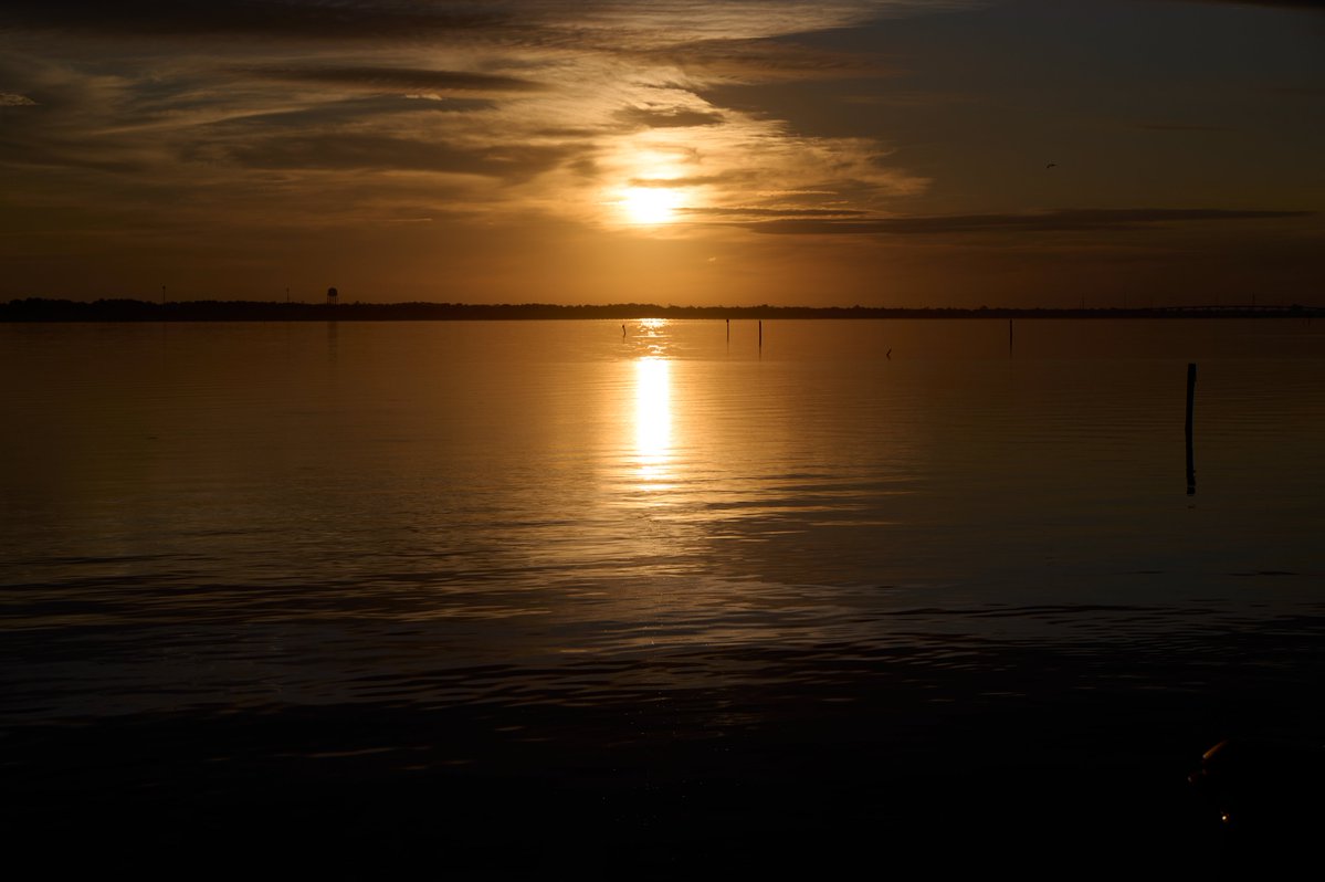 Happy Labor Day 

#sunrise #NaturePhotography #landscape #crystalcoast #landscapephotography #Landscapes #Nikon #NatureBeauty #beauty #laborday