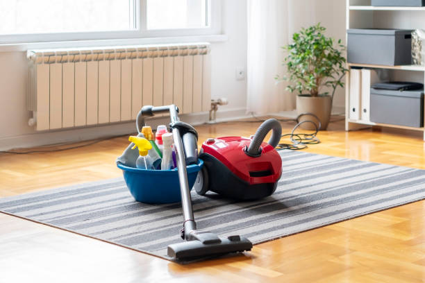 PlutoServicesMD's tweet image. Are you moving to a new place? Ensure a fresh start with our detailed move-in and move-out cleaning services. From deep cleaning to carpet shampooing, we've got everything covered. #MovingCleaning