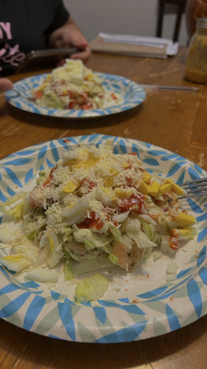 adruuuuc's tweet photo. Yo diciendo que queria arepa cabimera con camarones

Papi hoy: https://t.co/gCEQ2uhC4g