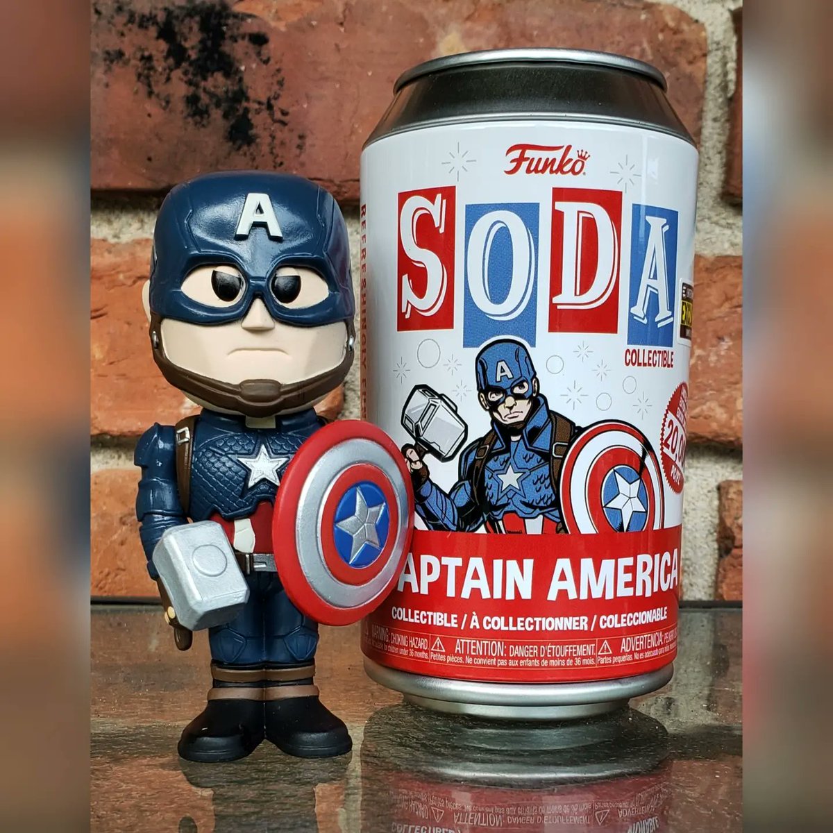 The Captains 🇬🇧 🇺🇸 
#marvel #whatif #captaincarter #sharoncarter #captainamerica #steverogers #captain #funko #funkosoda #bizzaro13