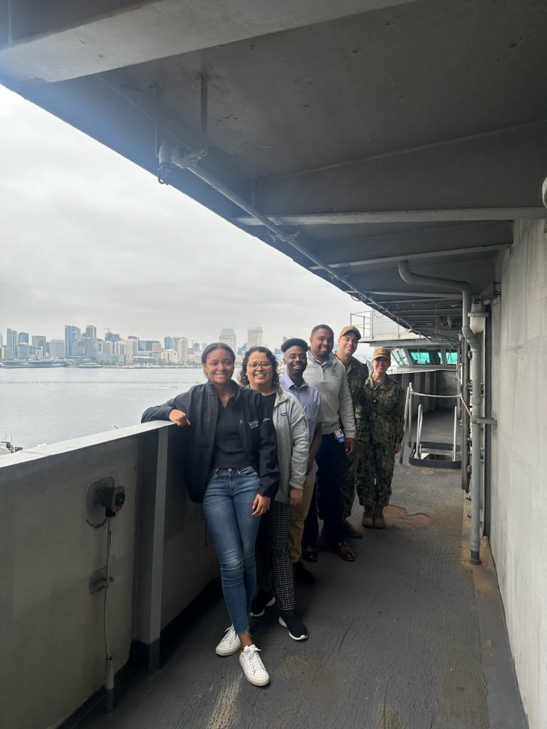Had the privilege to visit the USS Carl Vinson with the @MilOrtho Rankin Scholars on their last week at @BalboaOrtho. These outstanding first/second year medical students spent 4 weeks rotating with us. #orthotwitter