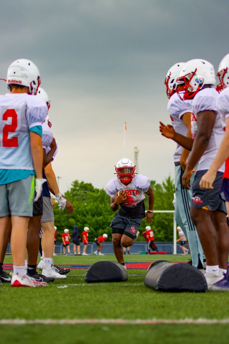 Last ride with <a href="/StRitaFootball/">St. Rita Football</a> 🤩