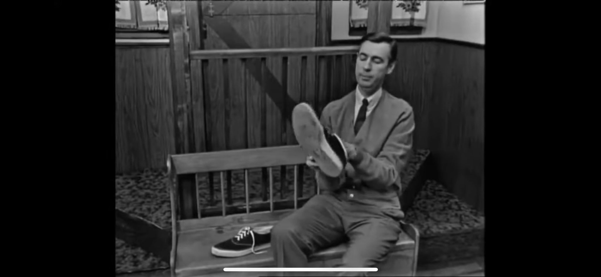 Aurelia Vizal on Twitter "Freaking 9 in the morning and I’m crying