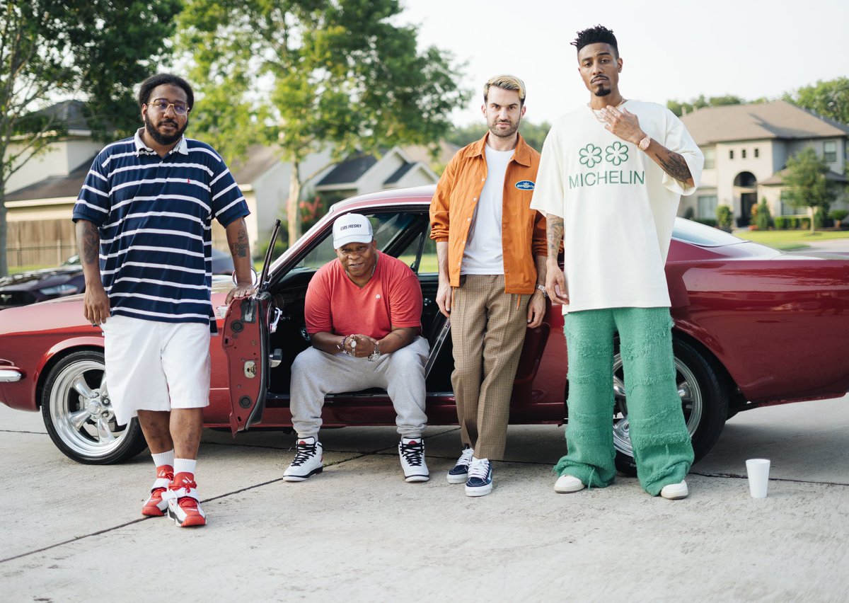 Chuckisdope's tweet photo. album coming soon.   

@atrak +
@manniefresh + 
@theCoolxKids https://t.co/ghZeqdTgjh