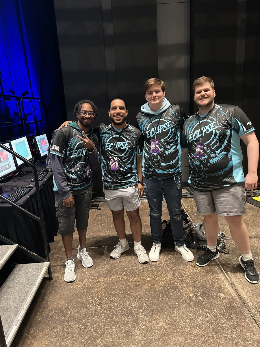 TheEclipseHQ's tweet image. Eclipse Gaming Halo 

Couldn’t be prouder, regardless of the outcome. These guys are champs in our eyes! 
#UnleashChaos

@iAmplify_xR (Right)
@ZxusGod (Middle Right)
@BarricadeShane (Left)
@rem3dy_  (Middle Left)