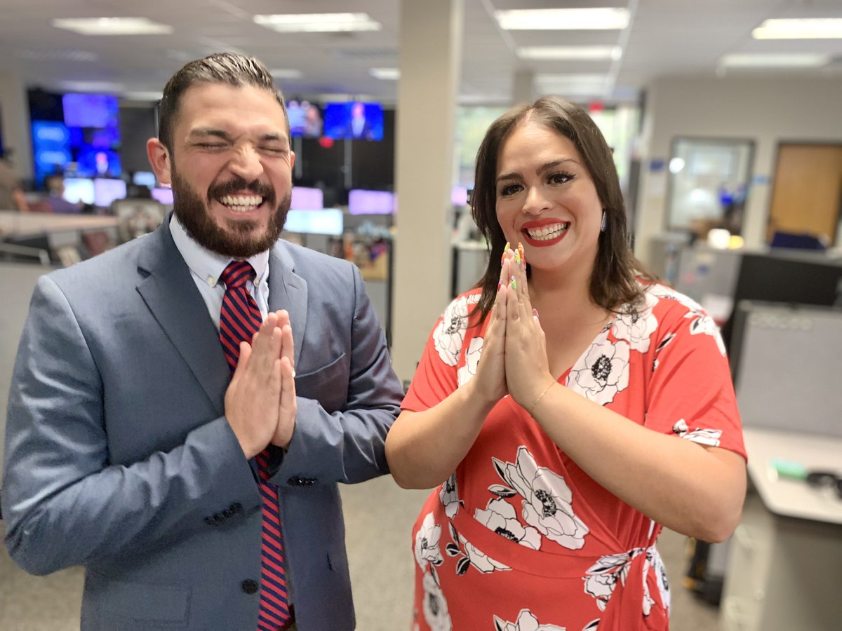 AliciaNeavesTV's tweet photo. I’m gonna meeees these two 🥲

Wishing @gene78577 and @TroyKless the best of luck in their next chapter ❤️

Lucky to have crossed paths with both of you 🙏🏽😊 cuídate mijos

#KLESSED https://t.co/z2NPpKIbDH