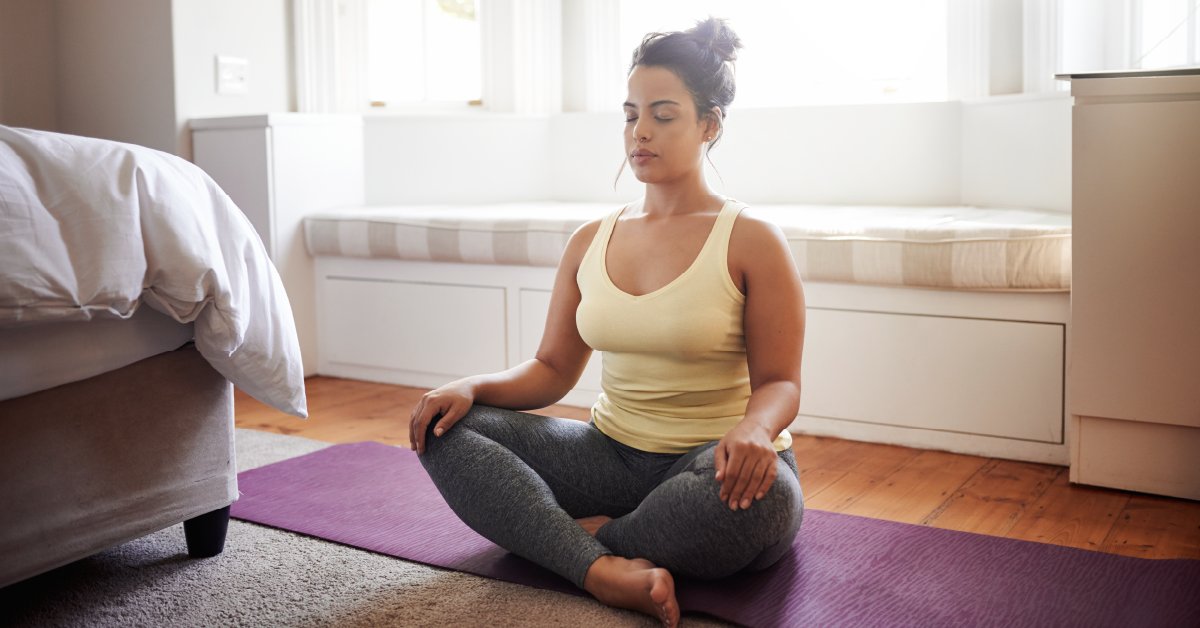 WebMD's tweet photo. The practice of meditation can bump up your heart rate variability. That’s a measure of how quickly your heart changes between beats. The higher the variability, the healthier your heart. https://t.co/pSFN8XwlU5 https://t.co/8pv67pw1Fl