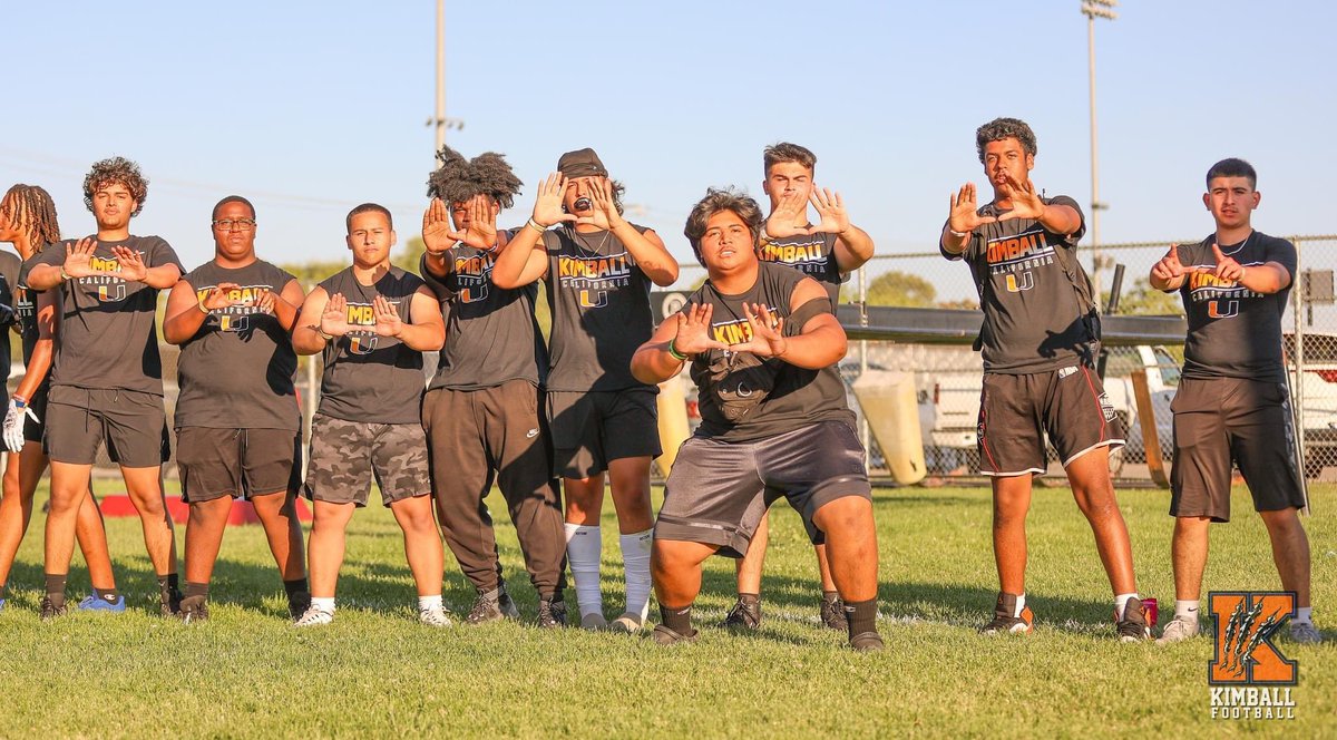 Coach Sauers 🏈🦍 tweet media