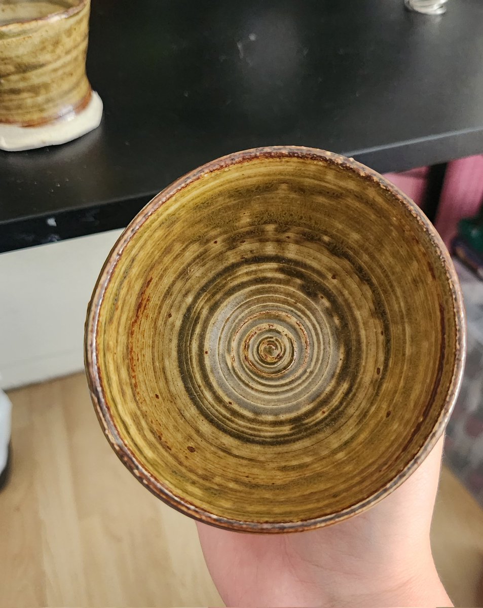shoutingtitan's tweet photo. BOWLS BOWLS BOWLS https://t.co/8OOx8IZ8Li