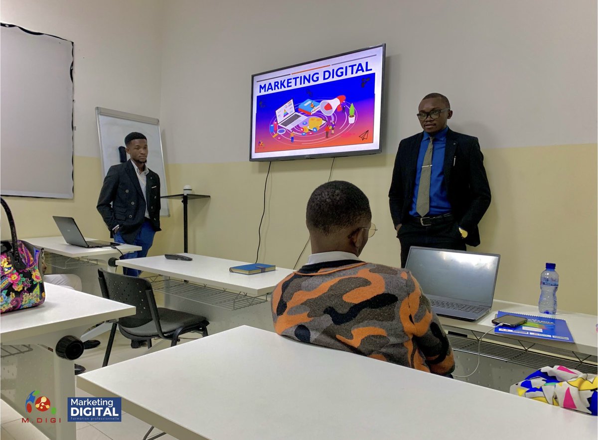 MDIGI01's tweet photo. Retour en images sur la première journée de notre formation sur LE MARKETING DIGITAL.

#instant #formationprofessionnel #learningskills #marketingdigital #communitymanagement https://t.co/9U5W0khmWd