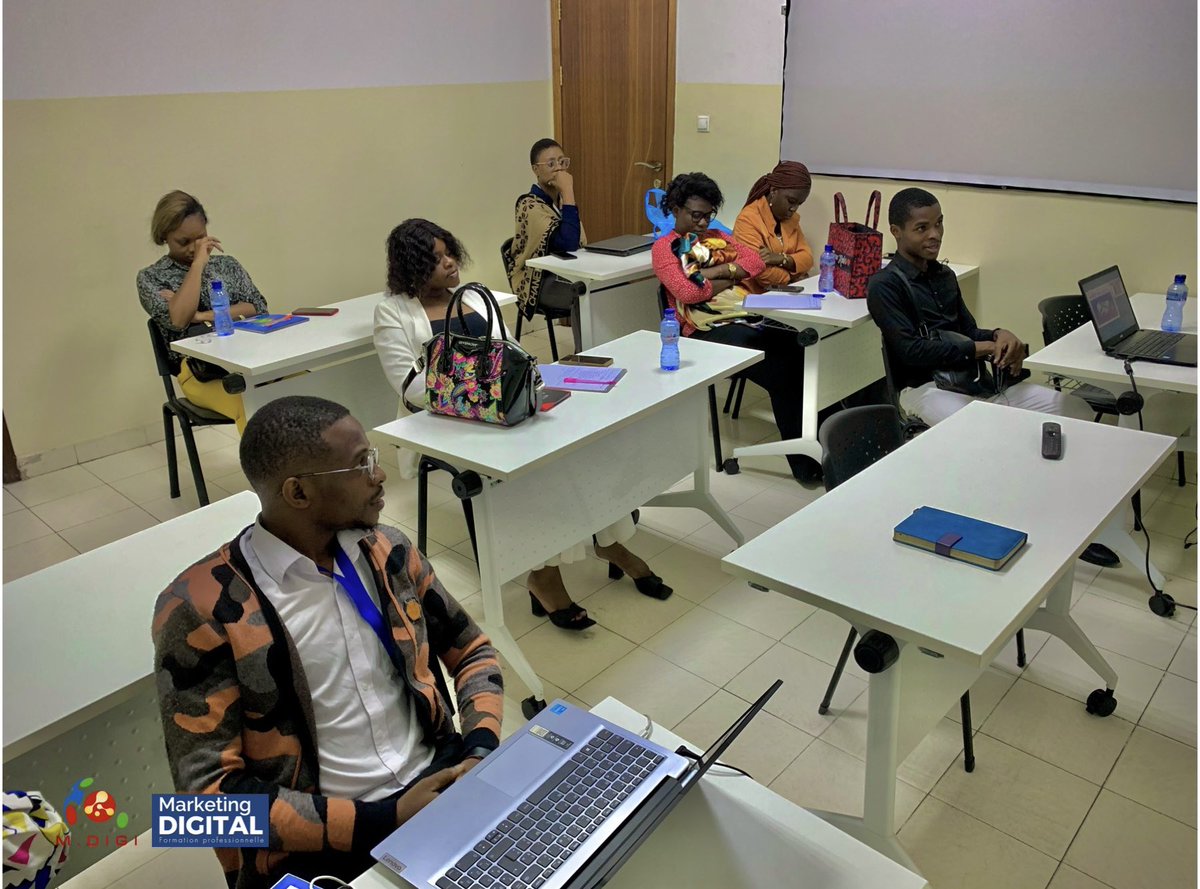 MDIGI01's tweet photo. Retour en images sur la première journée de notre formation sur LE MARKETING DIGITAL.

#instant #formationprofessionnel #learningskills #marketingdigital #communitymanagement https://t.co/9U5W0khmWd