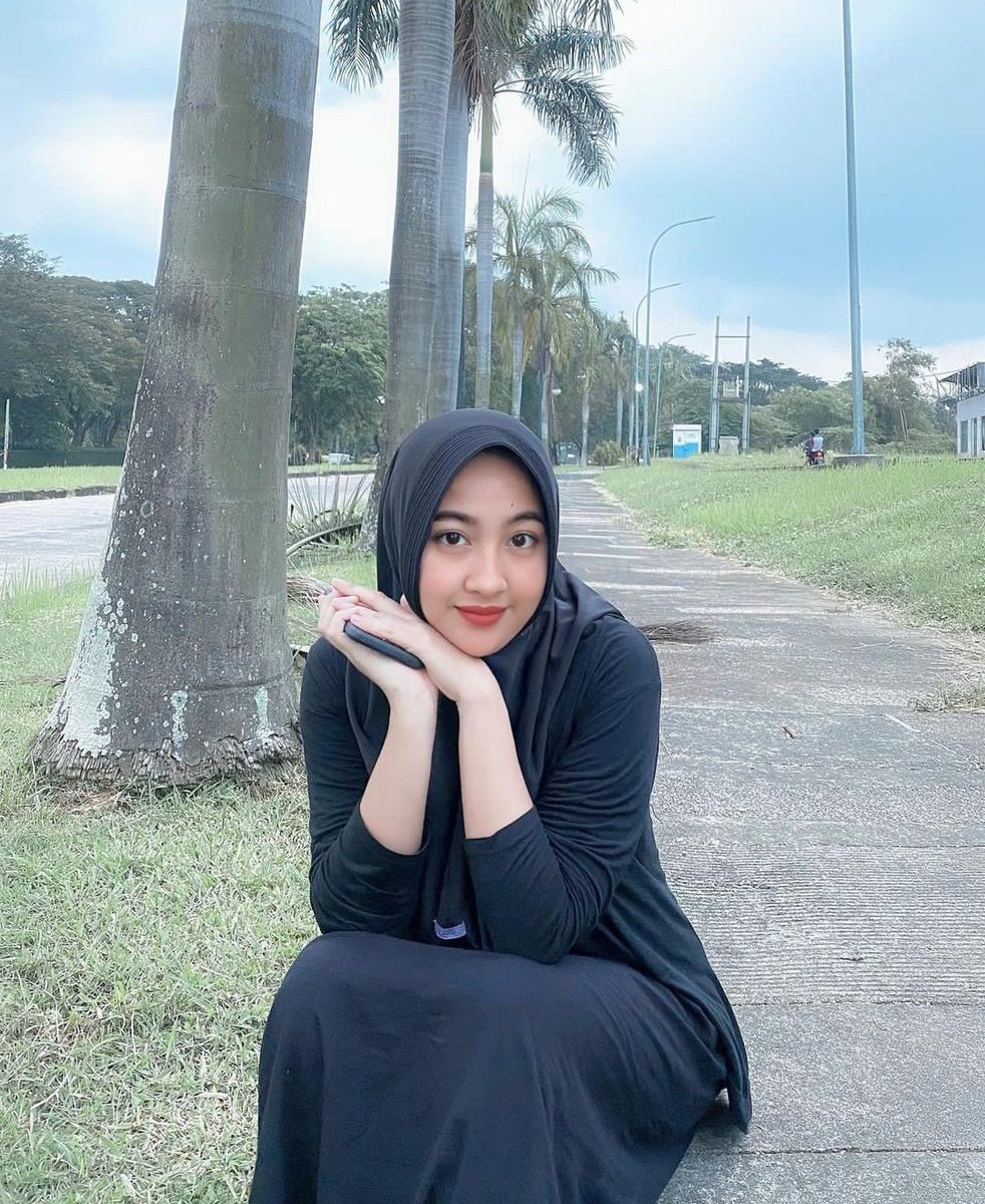 JandasejukJess's tweet photo. Ayo sekolah sama bu guru linda sayang 😘

Instagram ku @lindasejuk https://t.co/CkGKEgp0Lp