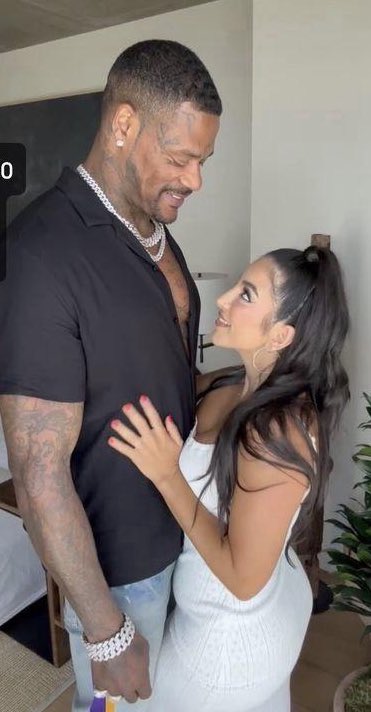mjkjuice's tweet photo. your girl and her work husband at the company picnic https://t.co/P7kGprcumI