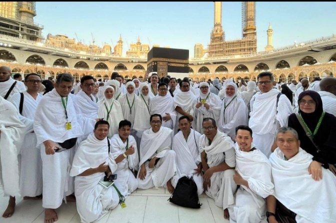 Untuk Gus Imin dan seluruh jamaah haji dari Indonesia, semoga ibadahnya diterima Allah SWT dan menjadi Haji Mabrur. Aaamiiin 

#IbadahHaji2023
#MuhaiminIskandar
#PartaiKebangkitanBangsa 

<a href="/DPP_PKB/">DPP PKB</a> <a href="/cakimiNOW/">A Muhaimin Iskandar</a>