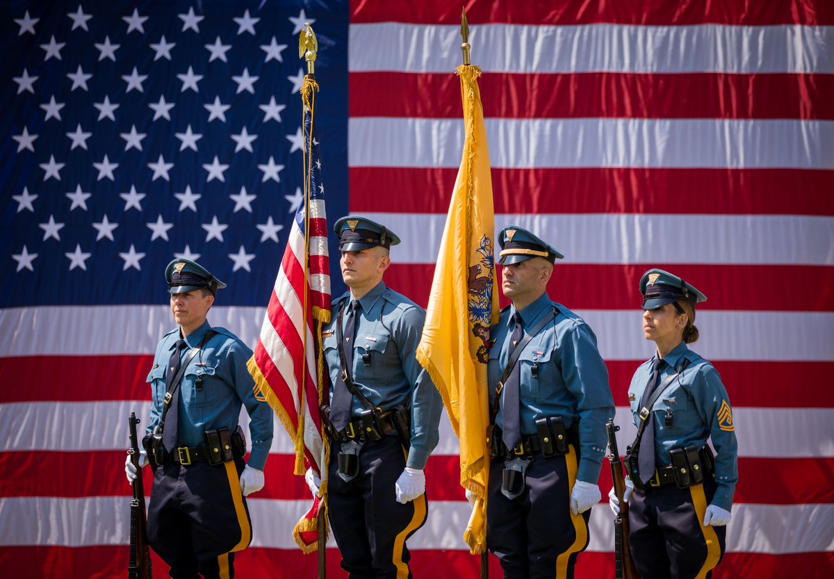 NJSP's tweet photo. Happy Independence Day! https://t.co/WuEWTj1anJ