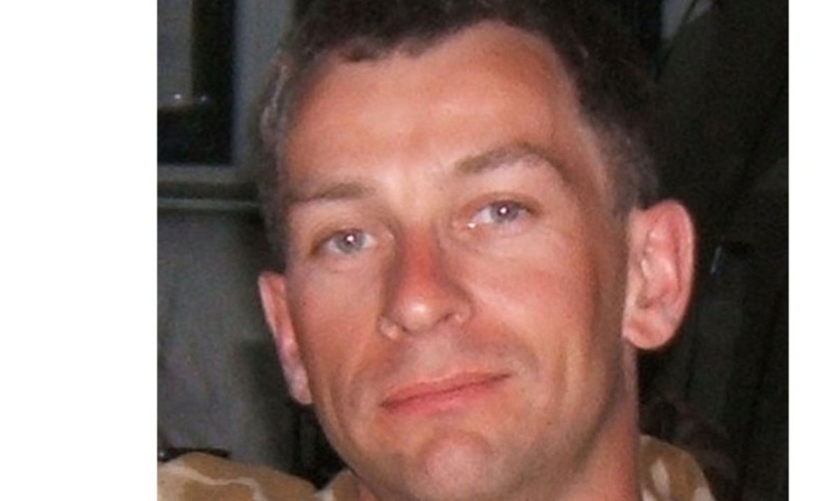 1st July, 2007

Sergeant Dave 'Pidge' Wilkinson, aged 33 from Ashford, Kent, of 19 Regiment Royal Artillery, was killed by an IED blast whilst on patrol with the Afghan National Army in Gereshk, Helmand Province, Afghanistan 

Lest we Forget this brave man who gave his all 🏴󠁧󠁢󠁥󠁮󠁧󠁿🇬🇧