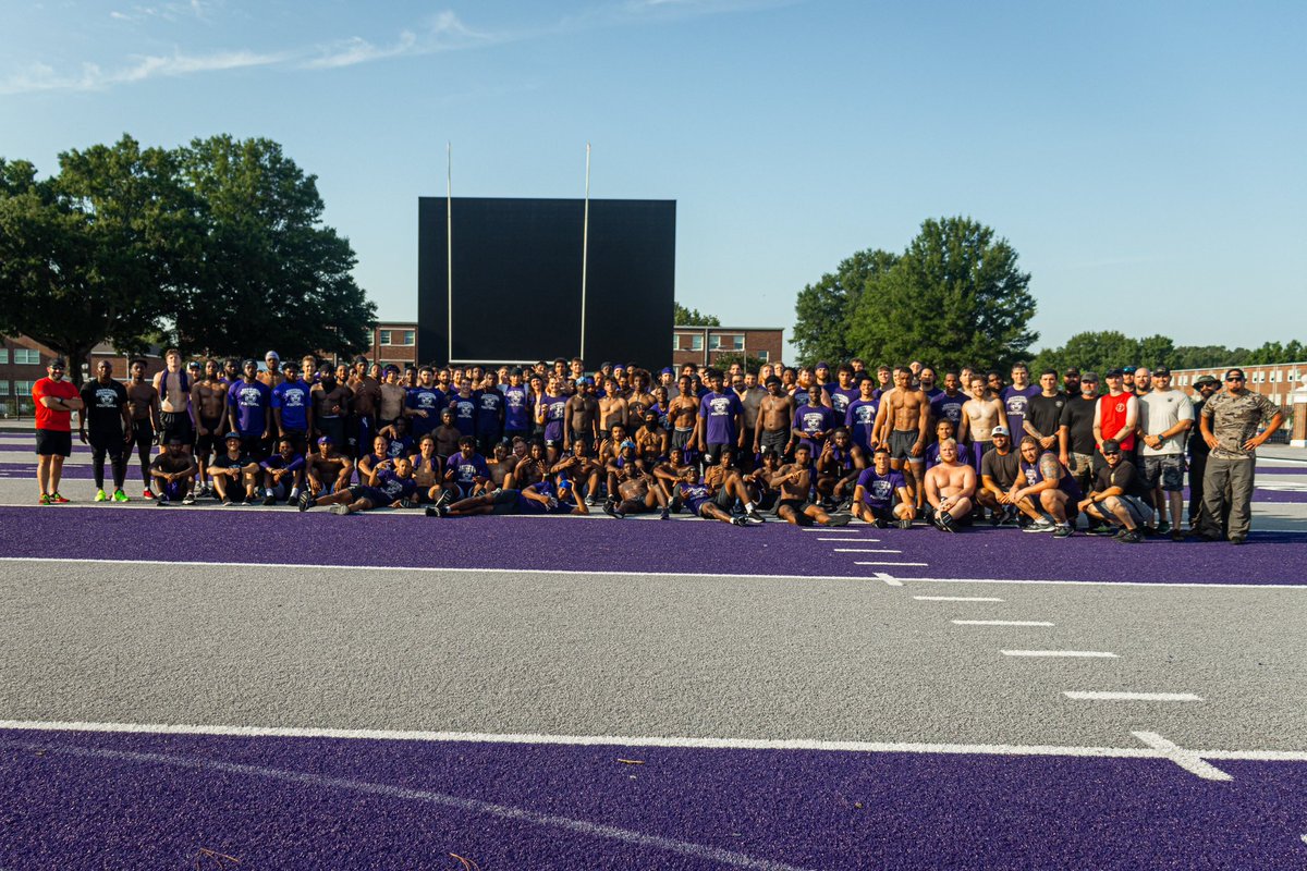 UCA_Football's tweet photo. “Team is what wins. Not individuals.”

#BearClawsUp x #FearTheStripes https://t.co/UAKz1kn8xK