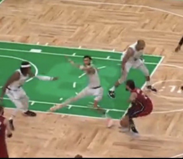 vonenthusiast's tweet photo. @HeatvsHaters 😔✊ https://t.co/UE0qpiZeZB