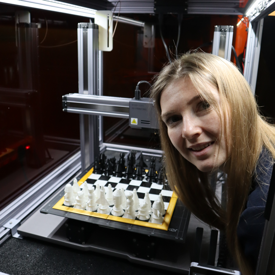 ClarasArtworks's tweet image. Chess is one of my favorite board games and also printed in a space look to match with my space science studies.🥰🚀

Model: @thingiverse :1655221
3D printer: @snapmaker
Filament: PLA

#snapmaking #childhoodgames #pla #3dprint #decor #game #chess #space #spaceex #dragoncapsule