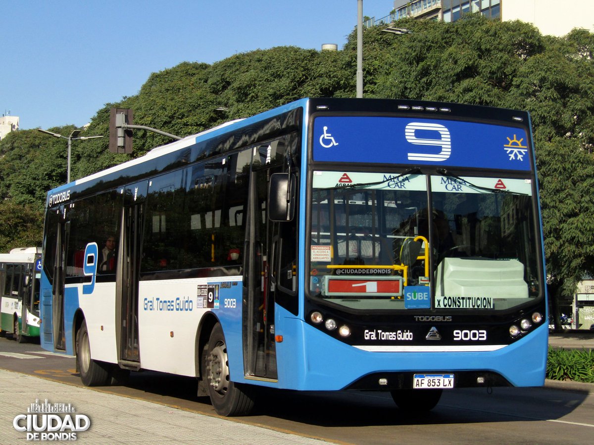 VOLVIENDO A LO PROPIO

Luego de un 2021 donde la #Linea9 se volcó a comprar muchos 0km carrozados por #Marcopolo, ahora la línea vuelve con los #Todobus Retiro, sobre el nuevo Agrale #MT17Plus. 
Nuevos coches #9026 y #9003 (tambien esta el #9019).