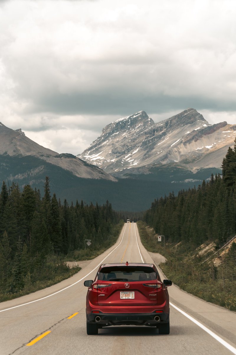 kitarphobia's tweet photo. road tripping means taking pictures out the car window https://t.co/tIk5SKOGGk