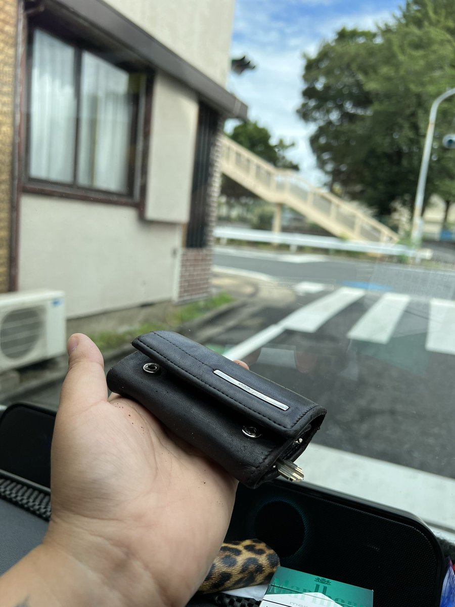 S0617teru's tweet photo. 稲毛区小仲台で落し物!!
交番に届けたので持ち主さん交番にあります！
 #稲毛区 #小仲台 https://t.co/YMojIp7wWX