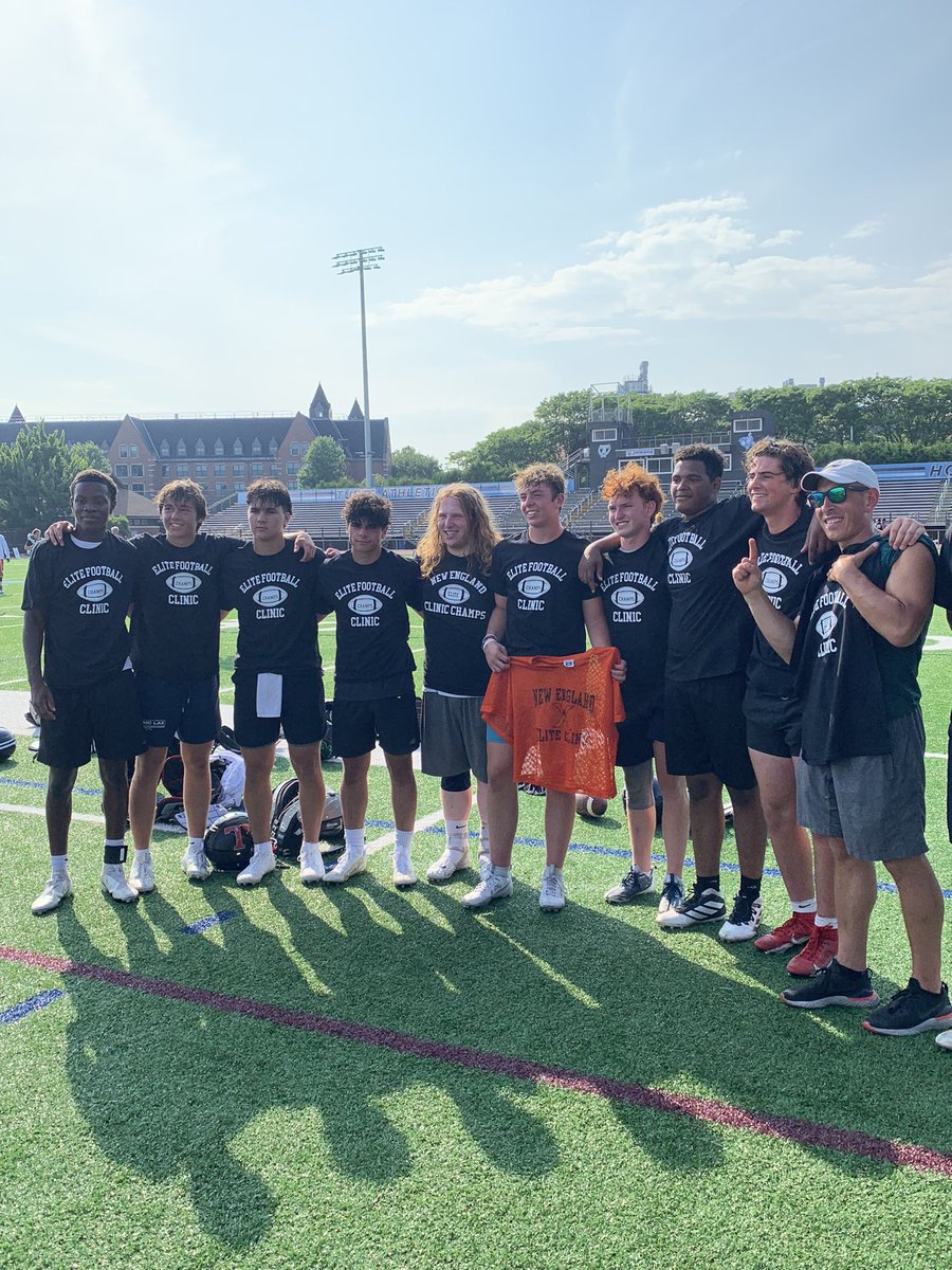 JasmenRaiden's tweet photo. Two more touchdowns and a pick today to help my team “Miami” win the championship 💪🏼 @EliteFBClinics @FootballTufts Maret 🐸 represented! @Maretathletics @MaretSchool https://t.co/l3p9UZcfqU