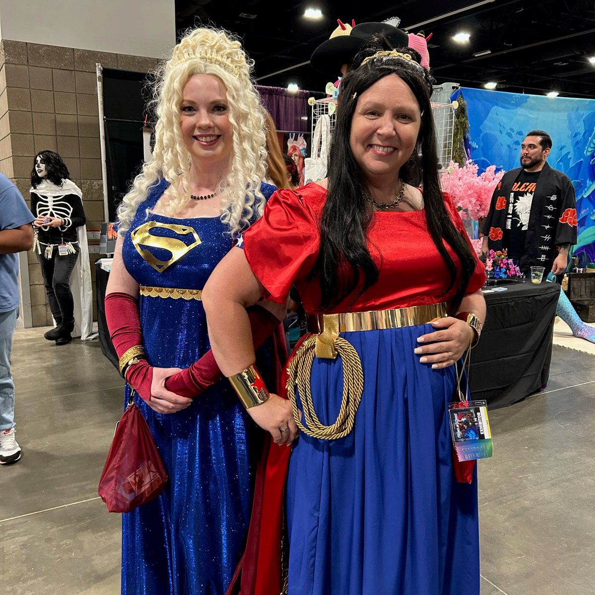 fanexpodenver's tweet photo. Welcome to Day 1 of FAN EXPO Denver 2023 ๐ There have been so many crafty cosplays (and cabbages) we have spotted so far. Who's cosplay has been the most fun to see?
#FANEXPODenver #FANEXPODenver2023 #Cosplay #Denver #DenverCO #Colorado #ColoradoCosplay https://t.co/gxkofaEQfJ