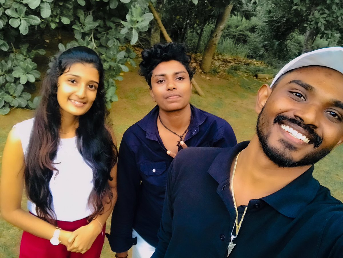 AsithMusick's tweet photo. 💕 #classmate #friends #school #asith #asithmusick #music #viral #trending #love #foryou https://t.co/7Va2e4BZwm
