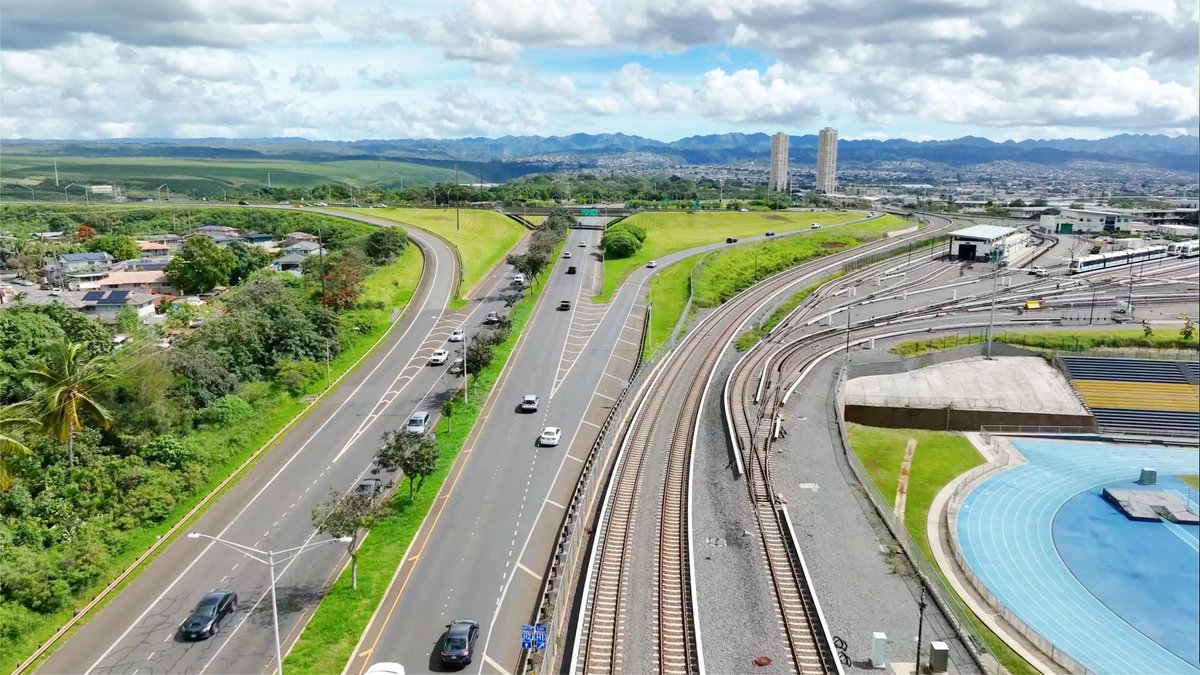 HNL_RTD's tweet image. Honolulu’s rail system, officially named #Skyline can be seen in this new drone flyover video showing the first segment of the rail guideway and nine stations from Kualakaʻi (East Kapolei) Station to Hālawa (Aloha Stadium) Station.

youtu.be/P3YK9P7ZUlM

#hnrlrail #hitachirail