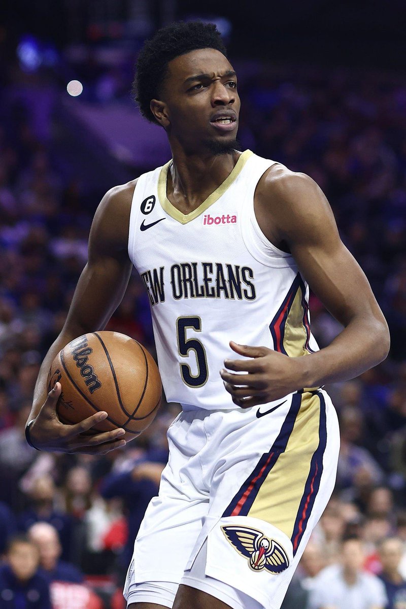 Herb Jones has agreed on a new four-year, $54M deal to stay with the New Orleans Pelicans 🚨

(via @wojespn)