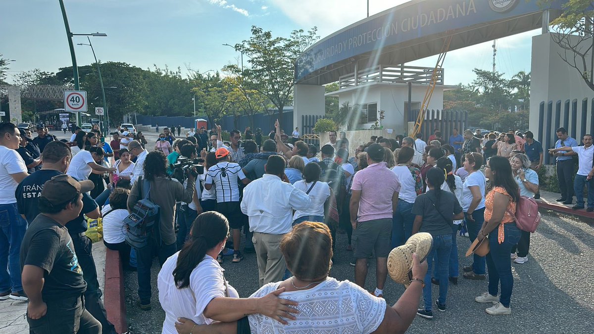 Que bueno por ellos, sus familias y Chiapas.

Lo que pudo ser una tragedia nacional, hoy ha pasado a la historia como el  suceso más dramático de Chiapas.