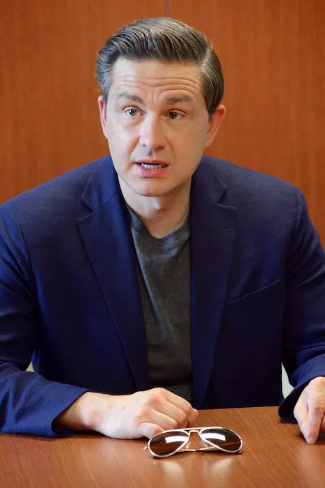 As you can see, not only am I not wearing my prescription glasses anymore, but like many of the common people do, I am also sporting a very casual blazer over a T-shirt look along with this brand new pair of Joe Fresh sunnies. I am down to be common. Bring home the chill. Yo.