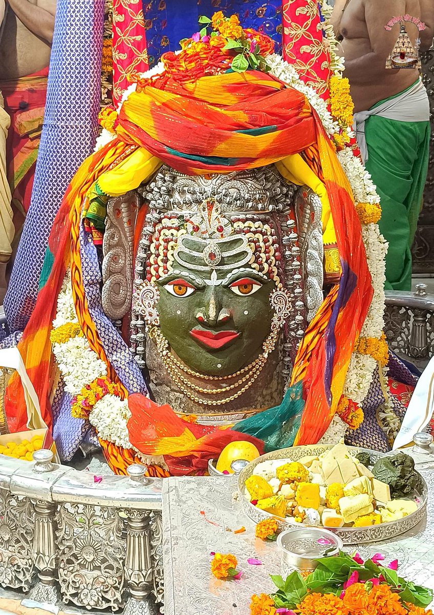 KailashOnline's tweet photo. जय श्री महाकाल 🚩🚩🚩 https://t.co/sVJzsbgYqU