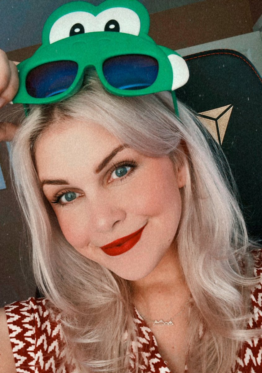 i look like a 4th of July Mom
happy friday let’s play mario partie

twitch.tv/WhatifJulia