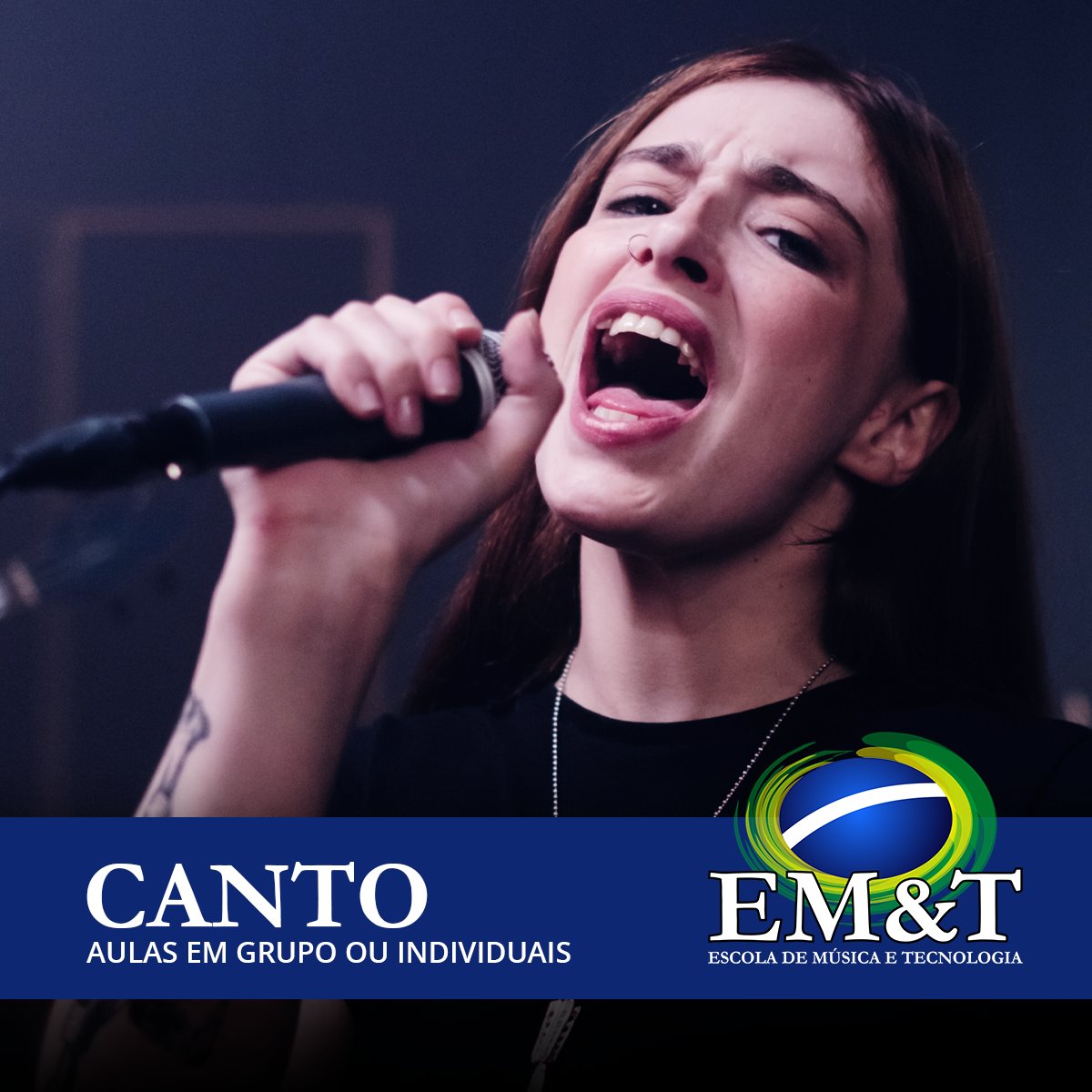 Na EM&amp;T – Escola de Música e Tecnologia: você encontra curso para iniciantes, intermediários e avançados com nossa premiada e tradicional metodologia.

☑️ Ensaios em estúdio com banda, semanais, com 1h de duração
☑️ Participação em shows e eventos