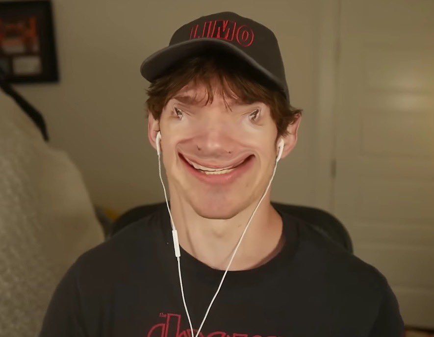 CanICreateUGC's tweet image. Albert Aretz